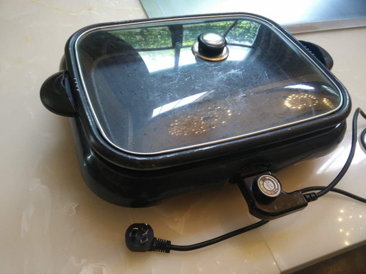 comprar La barbacoa comercial del color negro del arrabio asa a la parrilla los pescados que asan a la parrilla tamaño portátil transparente de la cubierta de cristal online manufacture