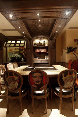 Tabla de la parrilla de Teppanyaki del restaurante