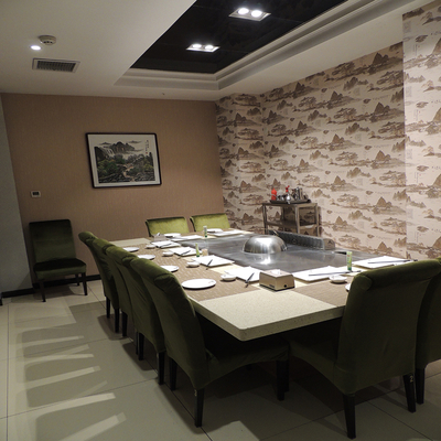 Mesa de parrilla Teppanyaki comercial de acero aleado de 20 mm 8000W